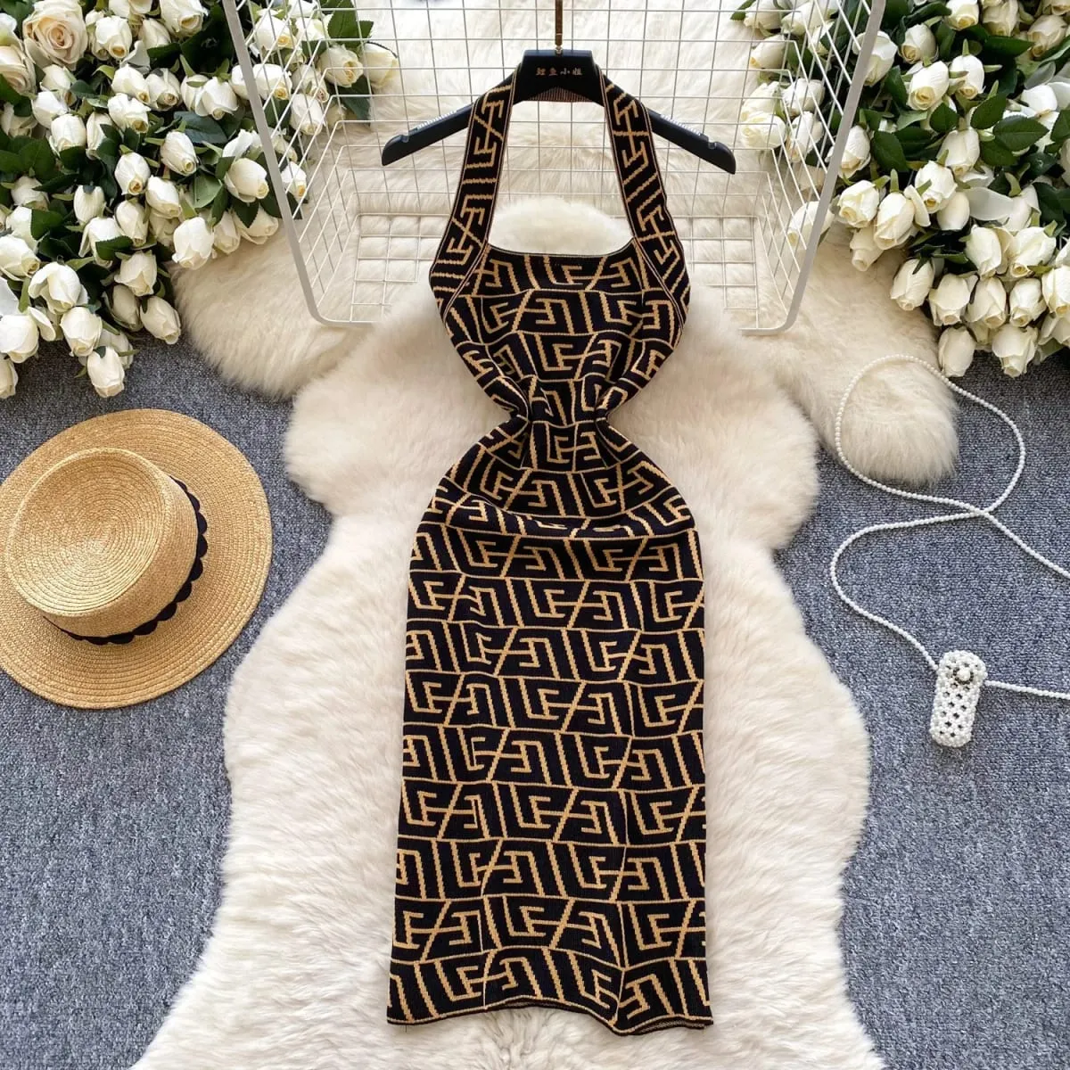 YuooMuoo Brand Fashion Summer Letters Knitted Halter Mini Dress Sexy Wrap Hips Backless Bodycon Party Dress Streetwear Outfits