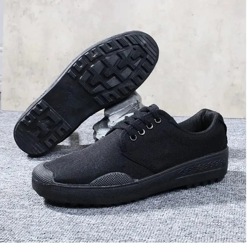 Durable Men Labor Insurance Shoes Anti-smash Safety Sneakers Wear-resistant Rubber Sole Breathable Tactical Training Shoes Work