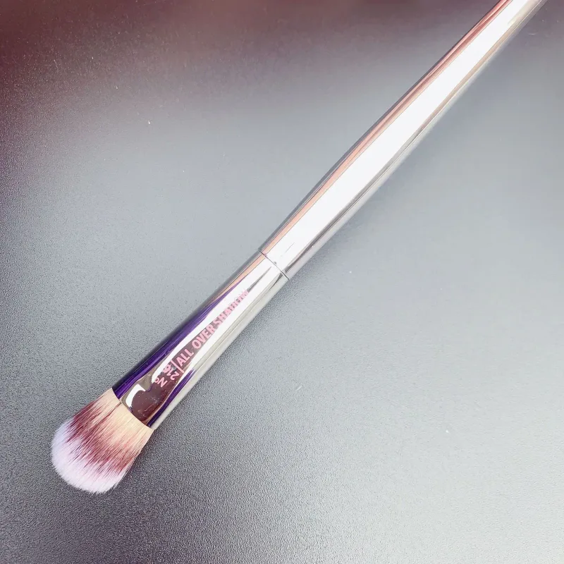 1 piece Pro Makeup brushes Powder Angled Blush Essential Concealer All over Eye shadow smudge Gel liner brow Make up brush IT