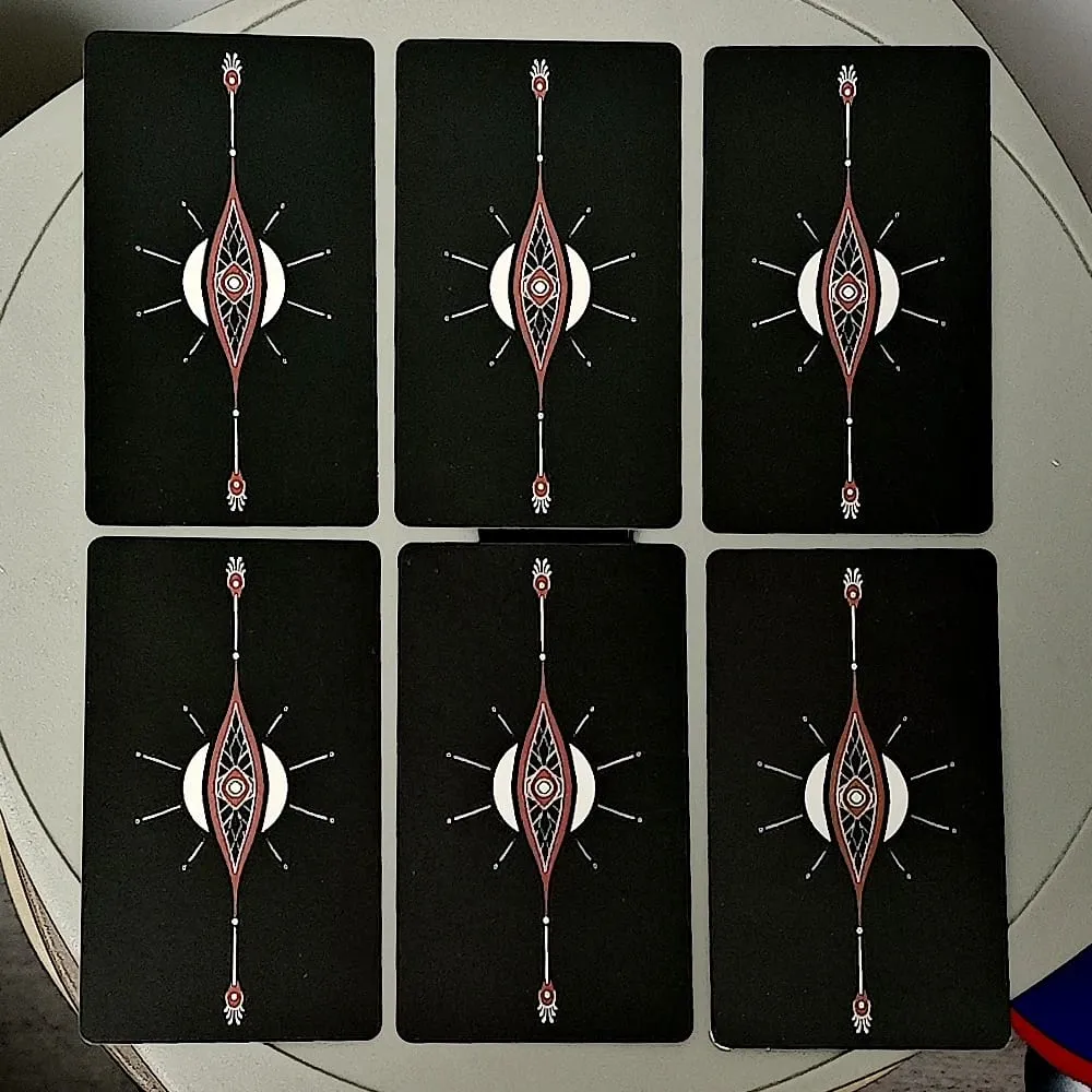 10.3*6cm - Dirty Red Tarot Deck 78 Pcs Tarot Cards Channel Energy Through Bold Strokes and Striking Contrasts