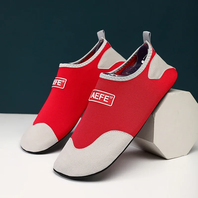 Light Water Shoes Men Women Swimming Diving Socks Shoes Beach Sandal Shoe for Men Seaside Non-Slip Sneakers Socks Slipper