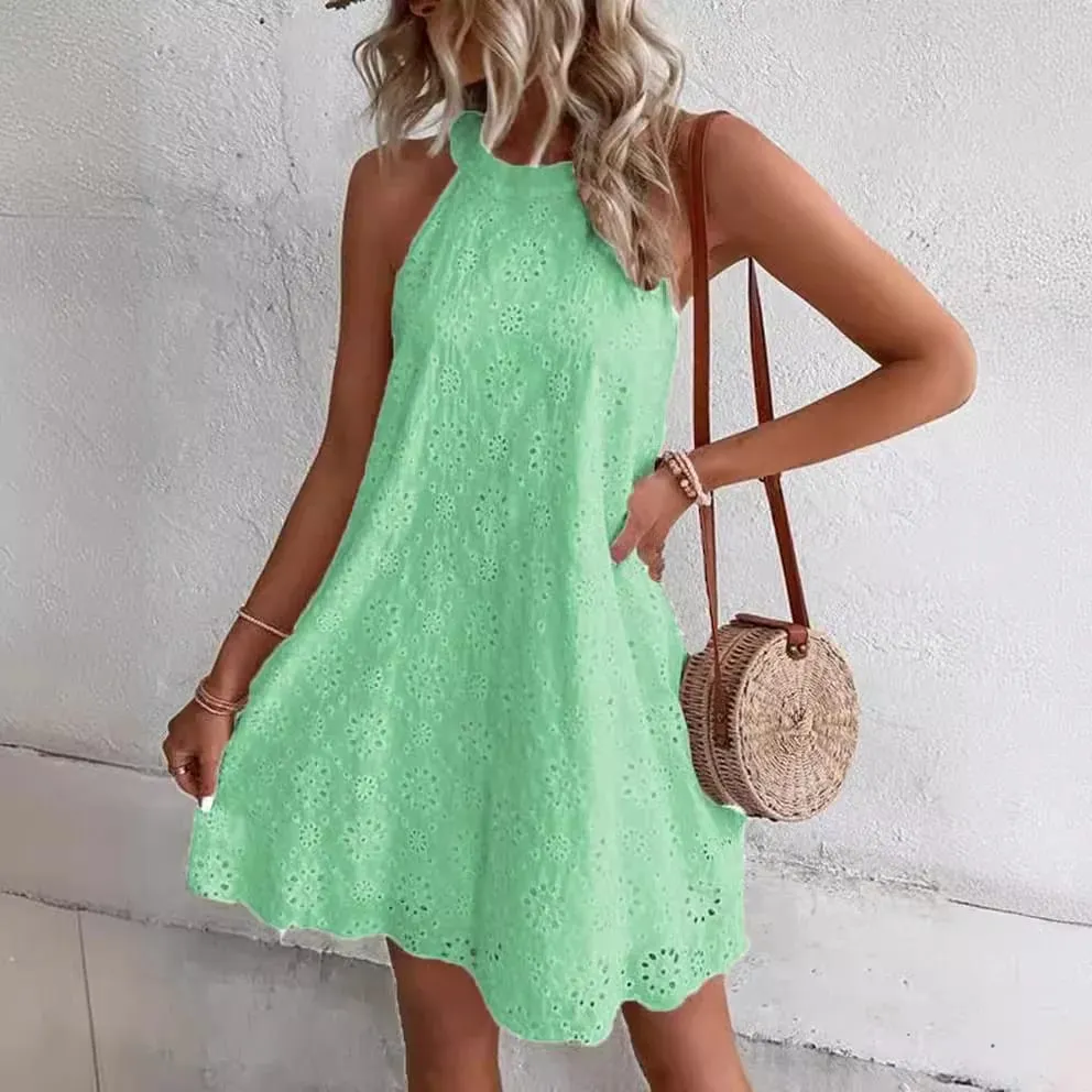2026 Women's White Floral Cut-out Halter Neck Dress Sleeveless Bohemian Maxi Dress with Irregular Hem for Beach Holiday — image 4