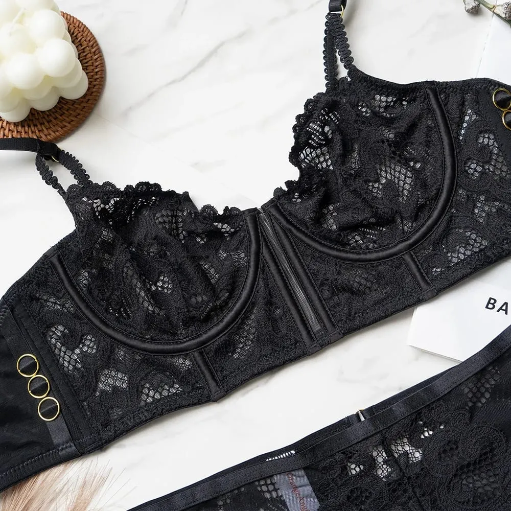 Set di lingerie da donna vintage in pizzo floreale nero con ferretto, reggiseno e slip trasparenti con ferretto, 2 pezzi, dettaglio anello laterale dorato, intimo sotto