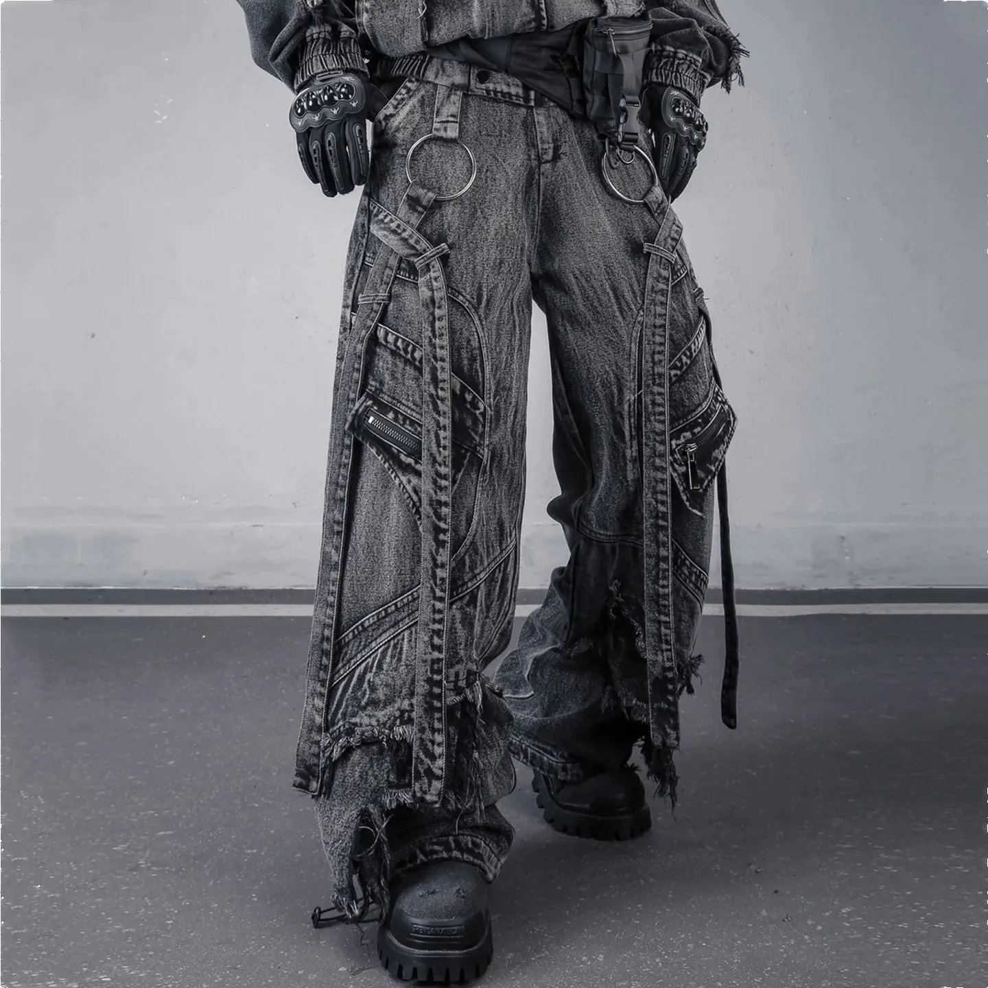 Deconstructed Straps Washed Vintage Cargo Jeans Man Woman Techwear Wasteland Style Wide Leg Tactical Baggy Pants Street Wear