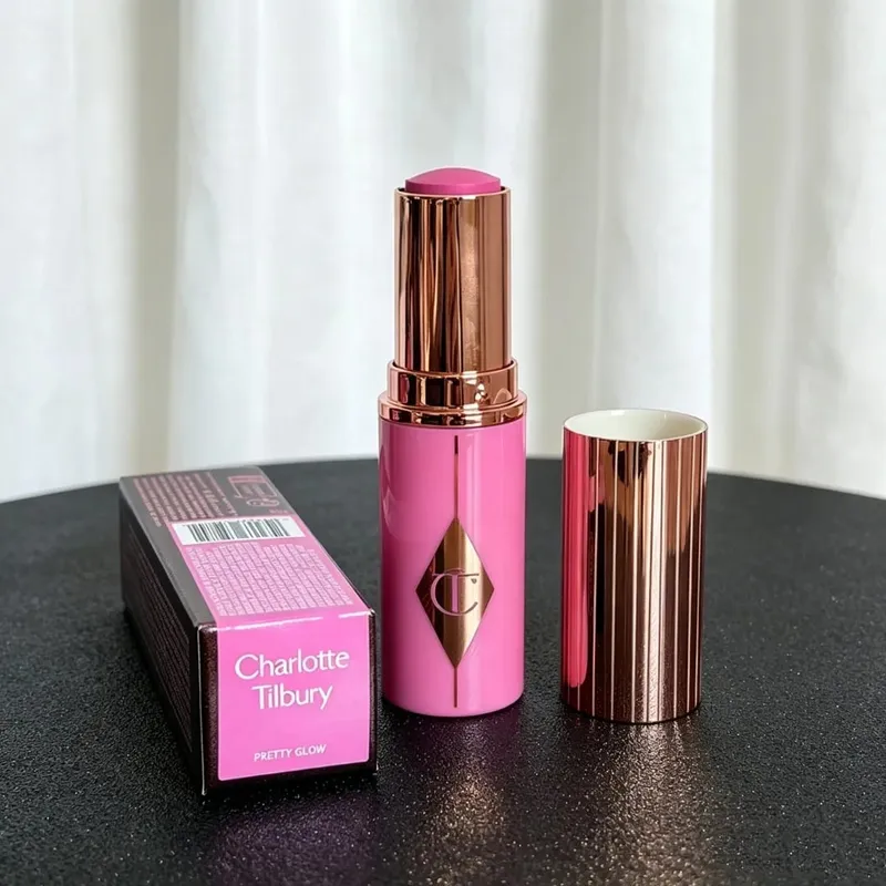 Charlotte Tilbury 4D forlængende mascara til volumen af ​​vipper Vandtæt, svedfast og cremet Blush Stick Rosy Cheek Let at blande