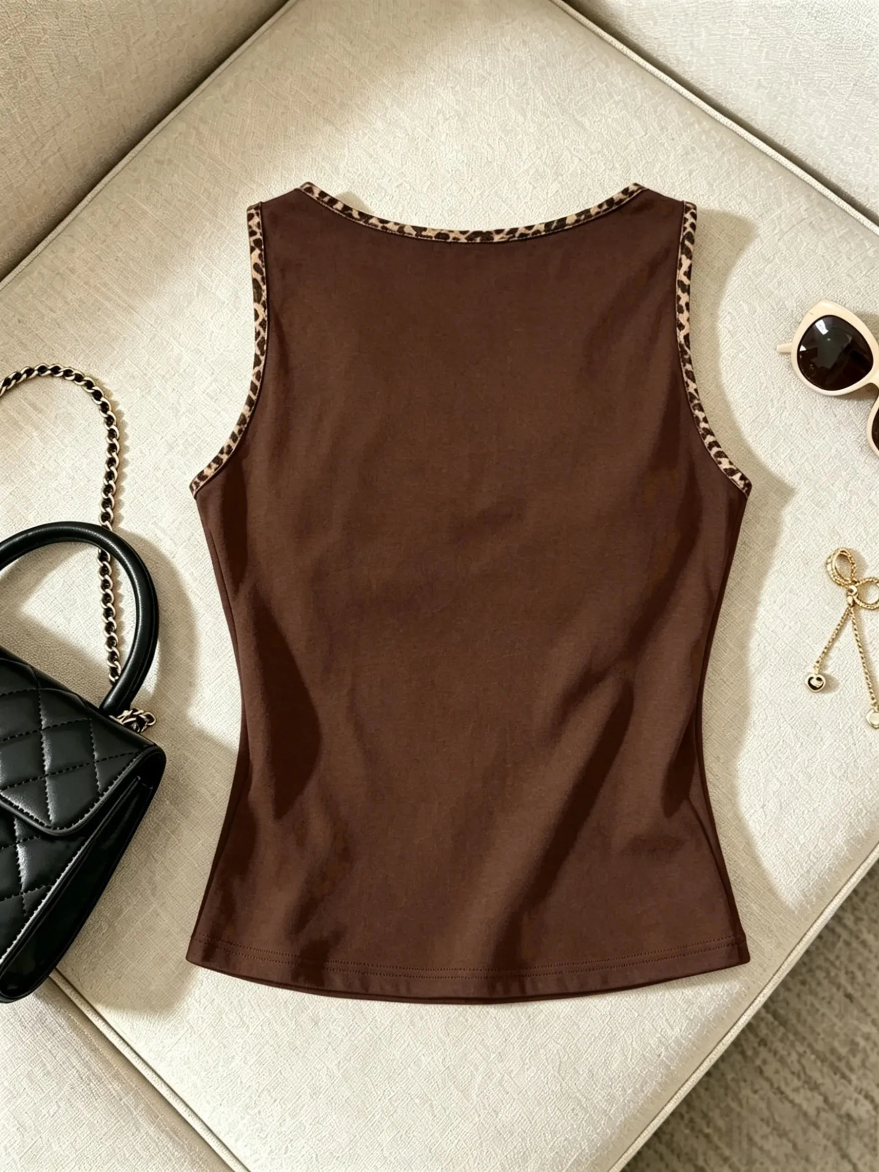 Women Solid Color Tank Top Casual Notched V Neck Form Fitting Sleeveless Cami Top