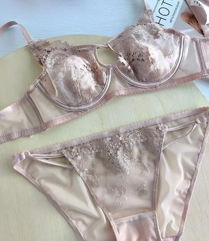 Sexy Lace Lingerie Set with Anti-Sagging Bra Push Up Underwear for Large Breasts