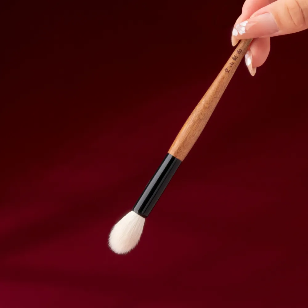 CL101 African Rosewood Handle Soft Saikoho Goat Hair Tapered Blush Highlighter Brush Makeup Brush Hand Crafted Makeup Brushes