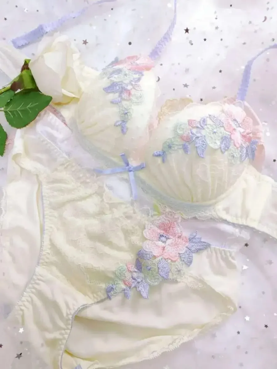 Sweet Lolita Lingerie Set: Floral Lace Applique Push Up Bra & Panty Set Cute Sexy Underwear