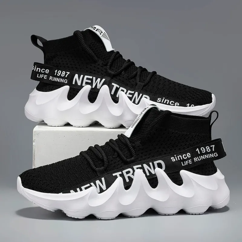 Men's Large Size Outdoor Hiking And Running Shoes Comfortable Casual Versatile Fashionable Sports Shoes for Couples Training