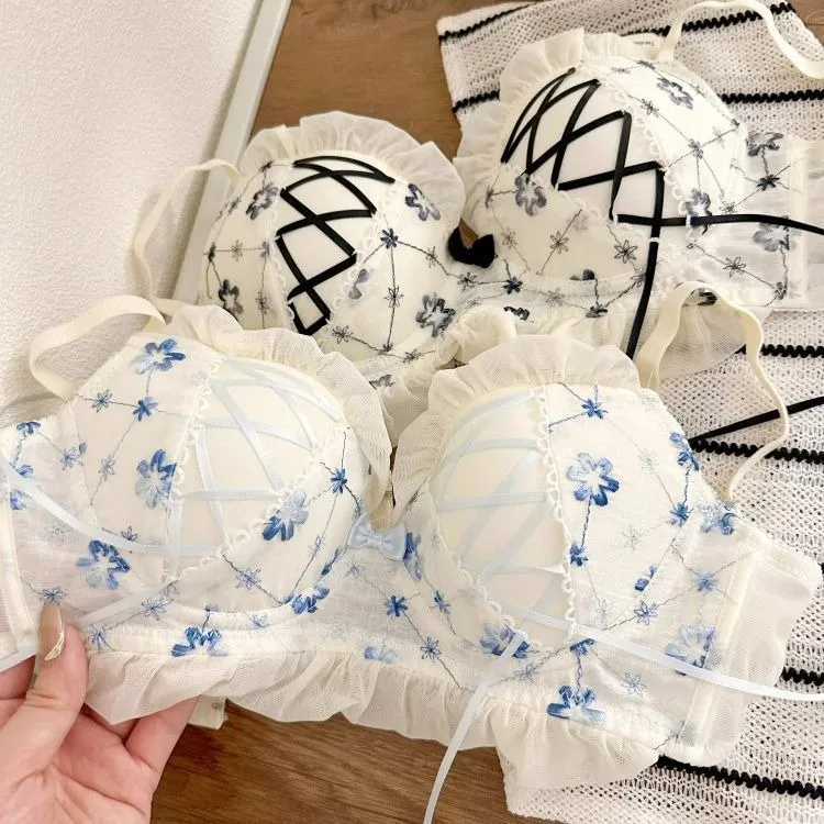 Underwear Sweet and Cute Lace Lingerie with Briefs Set Girl Heart Fresh Steel Ring Gathered Thin Bra Set Push Up Bralette