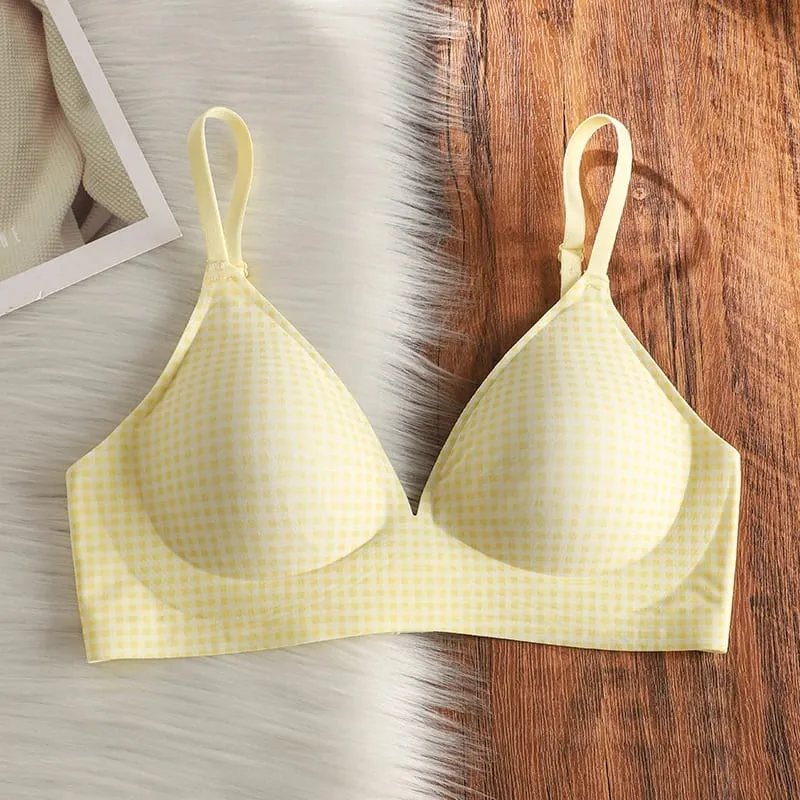 Elegant Seamless Bralette Small Bust Gathering Anti-Sagging Thin Adjustable Straps Wirefree Comfort Fit UK Light Support Bra Set
