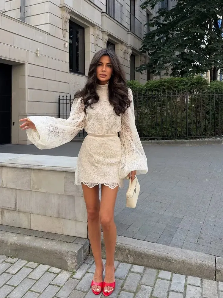 Mini vestido calado de encaje elegante para mujer, diseños de manga larga, Vestidos cortos elegantes de cuello alto, Vestidos de noche para discoteca a la moda de primavera 2026