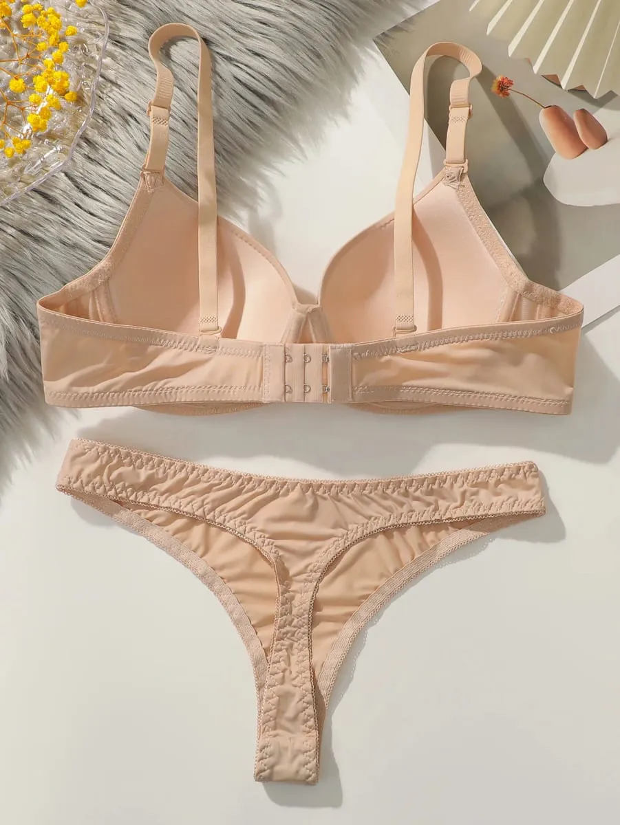 New Solid Color Daily 2-piece Women's Underwear Set 3/4 Cup Paired with Sexy Thongs Simple and Comfortable Lingerie