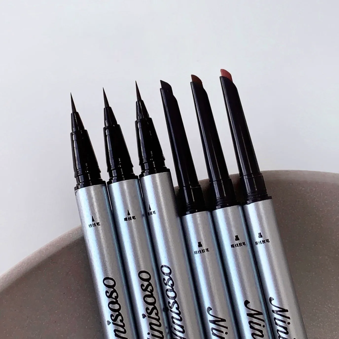 1pc Double Head Ultra-fine Matte Red Brown Eyeliner Pen Waterproof Black Brown Eyeliner Gel Pencil Quick Dry Easy Wear Eye Liner