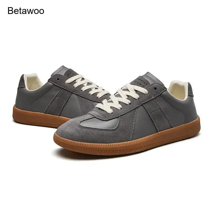 Men Retro Suede Leather Casual Sneakers Lace Up Flat Skate Shoes Comfortable Non Slip Sports Shoes for Men