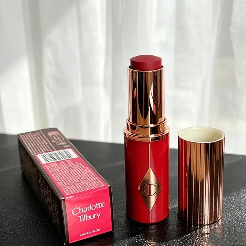 Charlotte Tilbury 4D forlængende mascara til volumen af ​​vipper Vandtæt, svedfast og cremet Blush Stick Rosy Cheek Let at blande