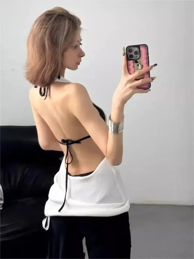Sexy Hot Girl V-neck Knitted Halter Top for Women in Summer New Style for Outerwear Backless White Sports Slim Fit Top Trendy
