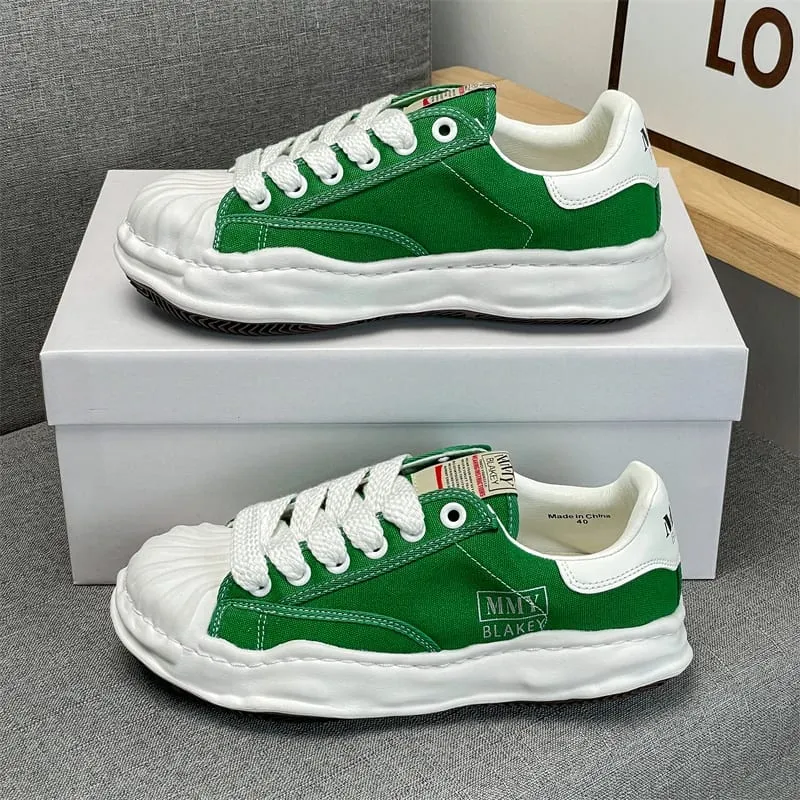 2026 New Men Women Skate Shoes Low Top Trendy Street Style Couple Sneakers Non-slip Wear Resistant Daily Footwear