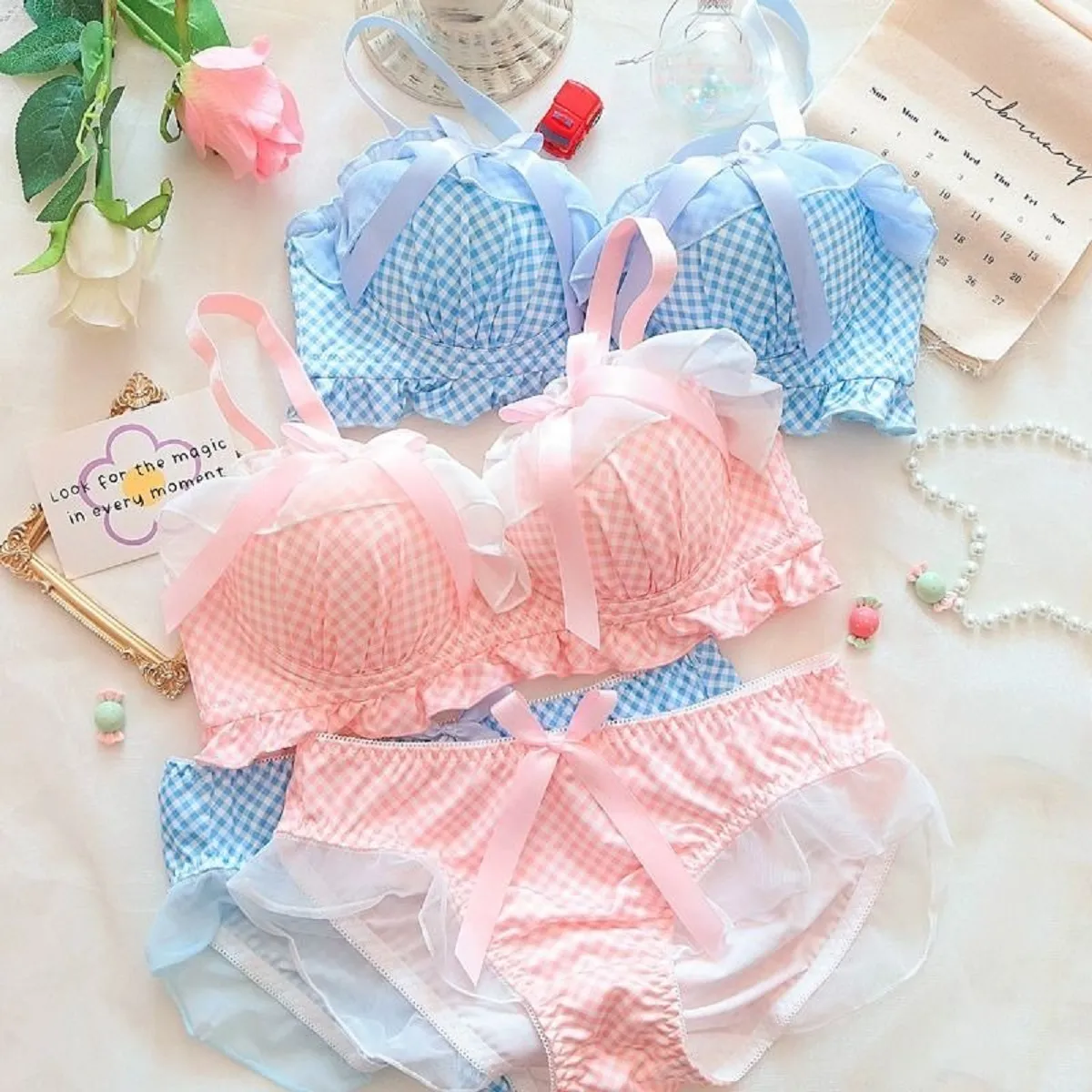 Lolita Spodní prádlo Podprsenka Set Romantická malá prsa Sladká dívka Malá hrudník Cosplay Spodní prádlo Bow Set podprsenky a kalhotek Sexy spodní prádlo 2 P