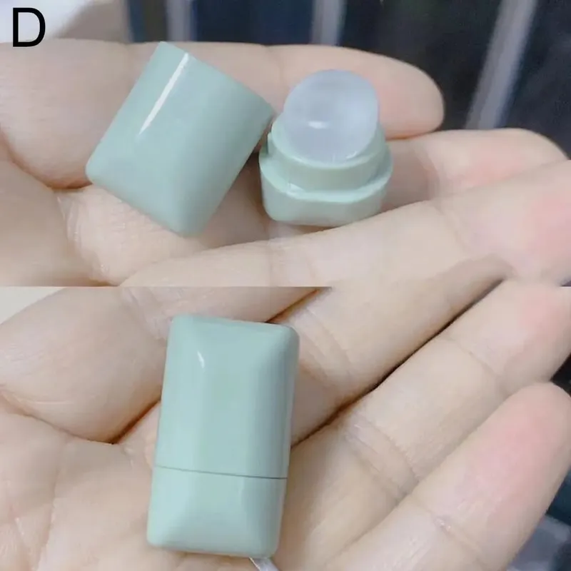 1/4PCS Portable Cartoon Mini Silicone Lip Brush Cute Bear Angled Concealer Brushes Lip Balm Lip Gloss Concealer Make Up Brushes