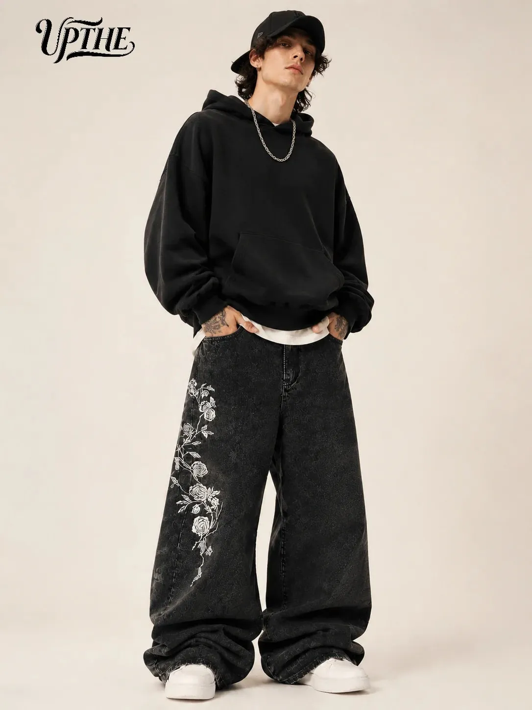 UP.THE Men Vintage Washed Black Baggy Wide Leg Jeans Y2K Oversized Loose White Rose Vine Embroidery Denim Pants Gothic Grunge Streetwear Trousers for Daily Outfits