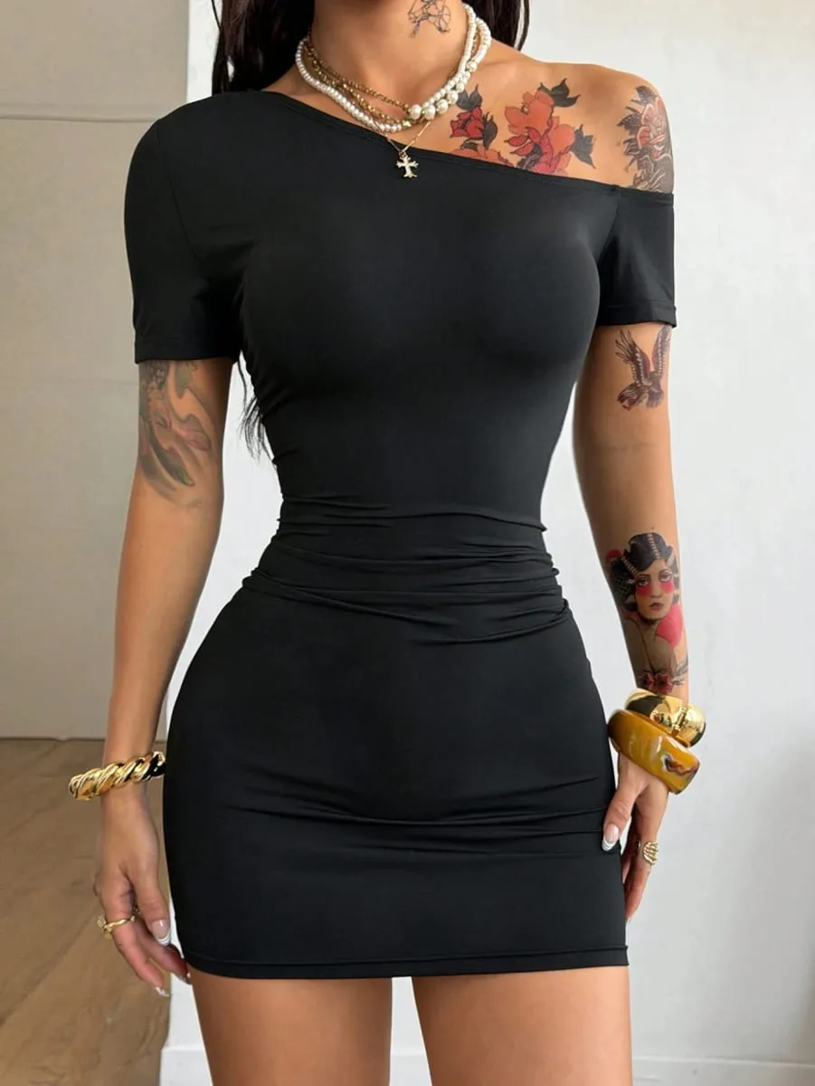Spring and summer women's pure color sexy Y2K style off-shoulder short sleeve asymmetric hip-hugging mini dress