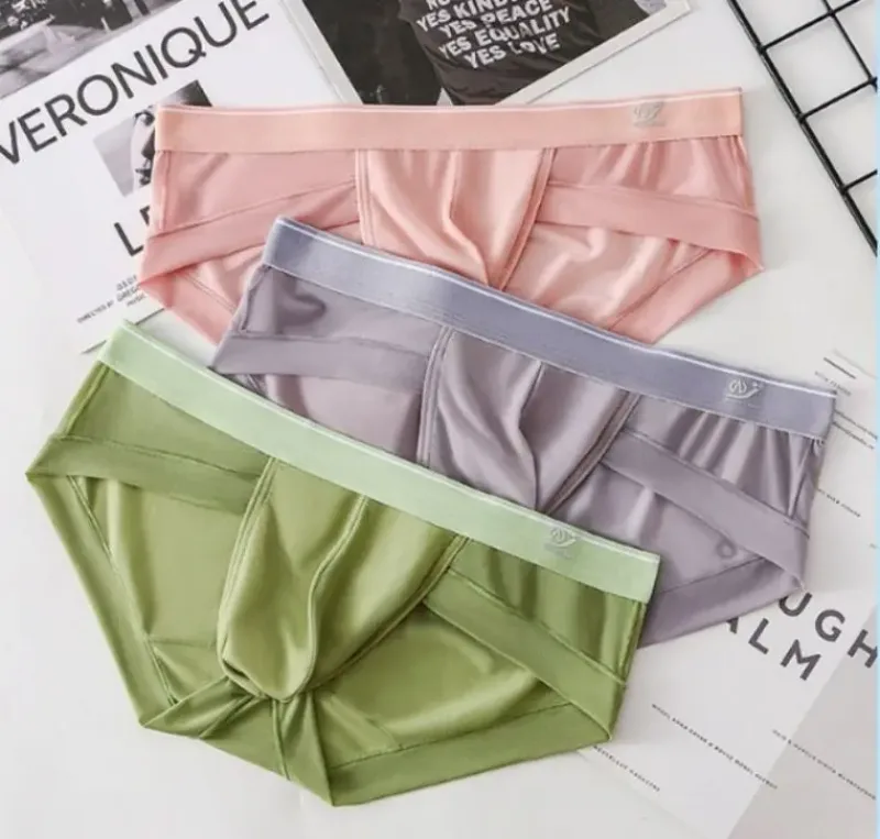 Slip da uomo Custodia 3D traspirante Intimo bikini da uomo leggero Morbido e confortevole Triangolo elastico ad asciugatura rapida per l'estate