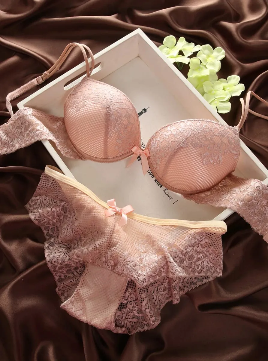 Nouveau soutien-gorge Sexy culotte ajourée couleur unie ensemble de sous-vêtements BC tasse haut en dentelle Push Up femmes fermeture arrière grande taille ensembles de Lingerie