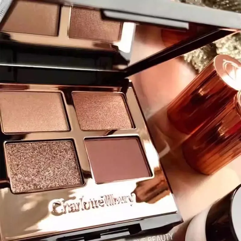 Charlotte Tilbury CT Makeup Set Water Light Collagen Lip Moisturizer Pressed Powder für makelloses Finish Vierfarbiger Lidschatten