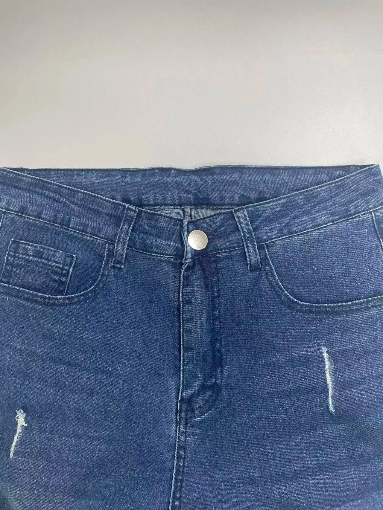 Men's Slim Fit Stretch Denim Jeans with Ripped Detail & Contrast Stitching Fashion Streetwear Casual Trousers for Daily Wear — image 3