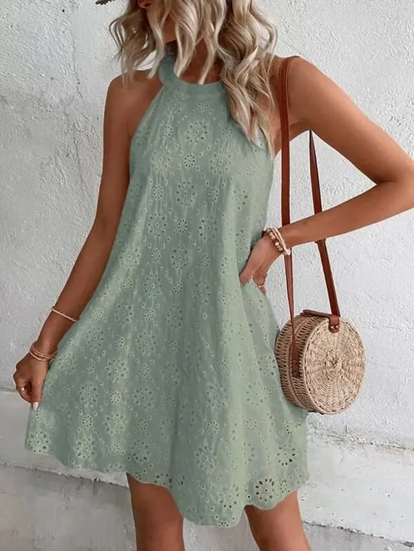 2026 Women's White Floral Cut-out Halter Neck Dress Sleeveless Bohemian Maxi Dress with Irregular Hem for Beach Holiday — image 6