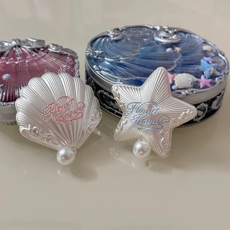 Flower Knows Sweetie Bear Shell Jewel Truskawkowa amorkowa spinka do włosów Śliczna Kawaii Vintage spinka do włosów Moda dla dziewcząt i kobiet