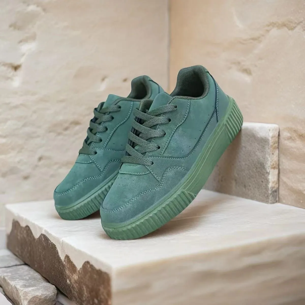 Unisex Sneakers All Season Casual Shoes Men Platform Chunky Footwear Women Solid Color Lace Up Couples Minimalist Board Shoes