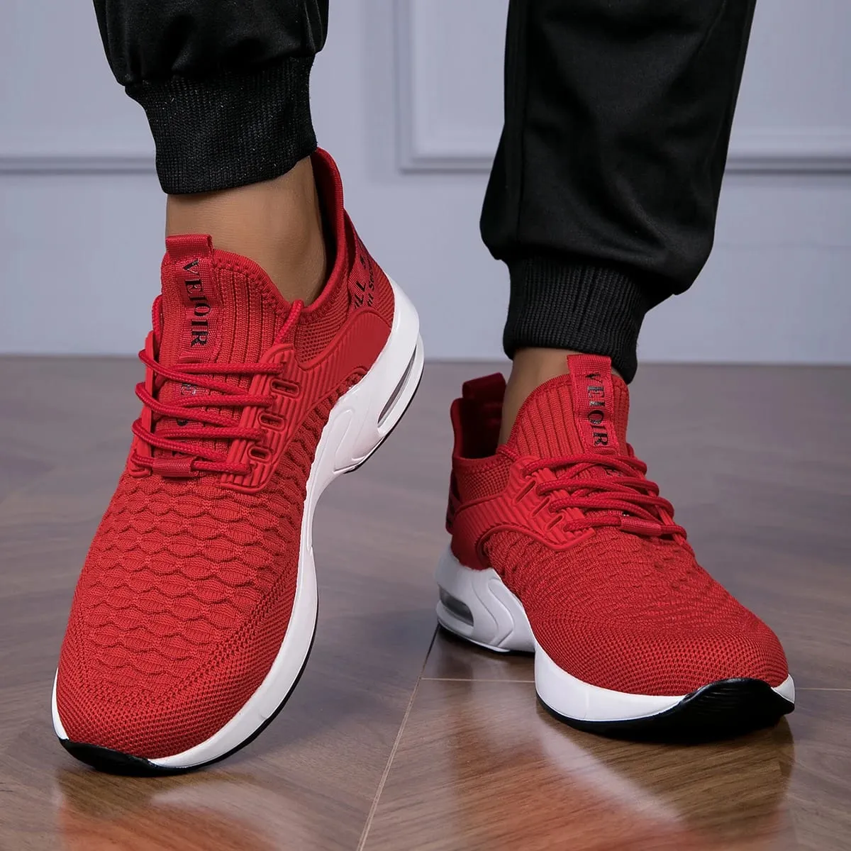 New Men's Sneakers Thick Sole Comfortable Casual Shoes Lightweight Breathable Fashion Running Shoes Luxury Male Tenis Masculino
