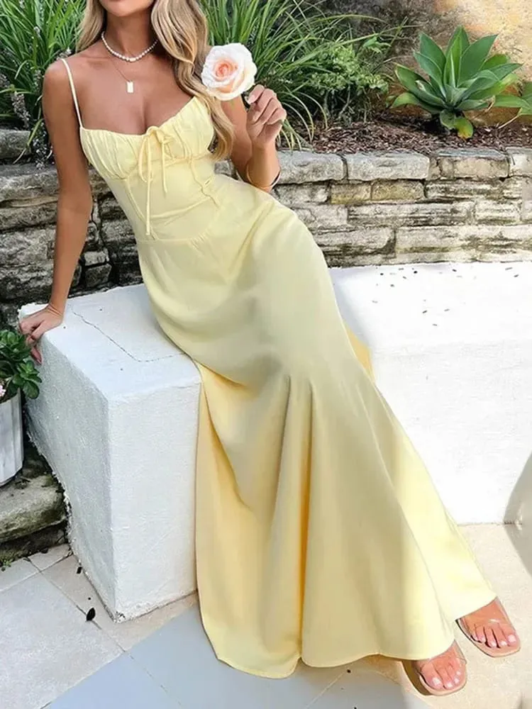 Elegant Strappy Rygløs Lang Kjole Dame Sommer Mode Rund Hals Smocked Ensfarvet Slank Aftenkjole Lang Kjole