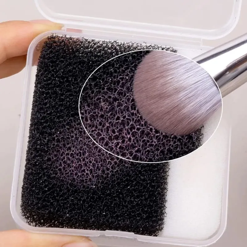 Portable Makeup Brush Cleaner Sponge Easy-use Dry Eye Shadow Wash Beauty Tools Brushes Cleaning Box Sponge Puff Cleaner Women