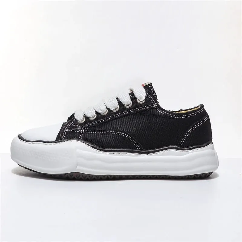 2026 New Black Chunky Tire Sneakers Unisex Retro Mesh Breathable Dad Shoes Height Increasing Wear-resistant