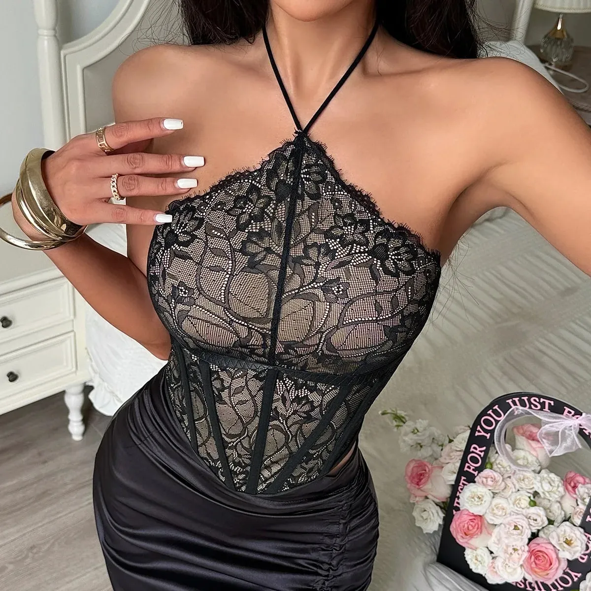 Halter Lace Sexy Corset Top Women Sleeveless Irregular Mesh Camisole Fashion Backless Floral Lace Beachwear Tank Top