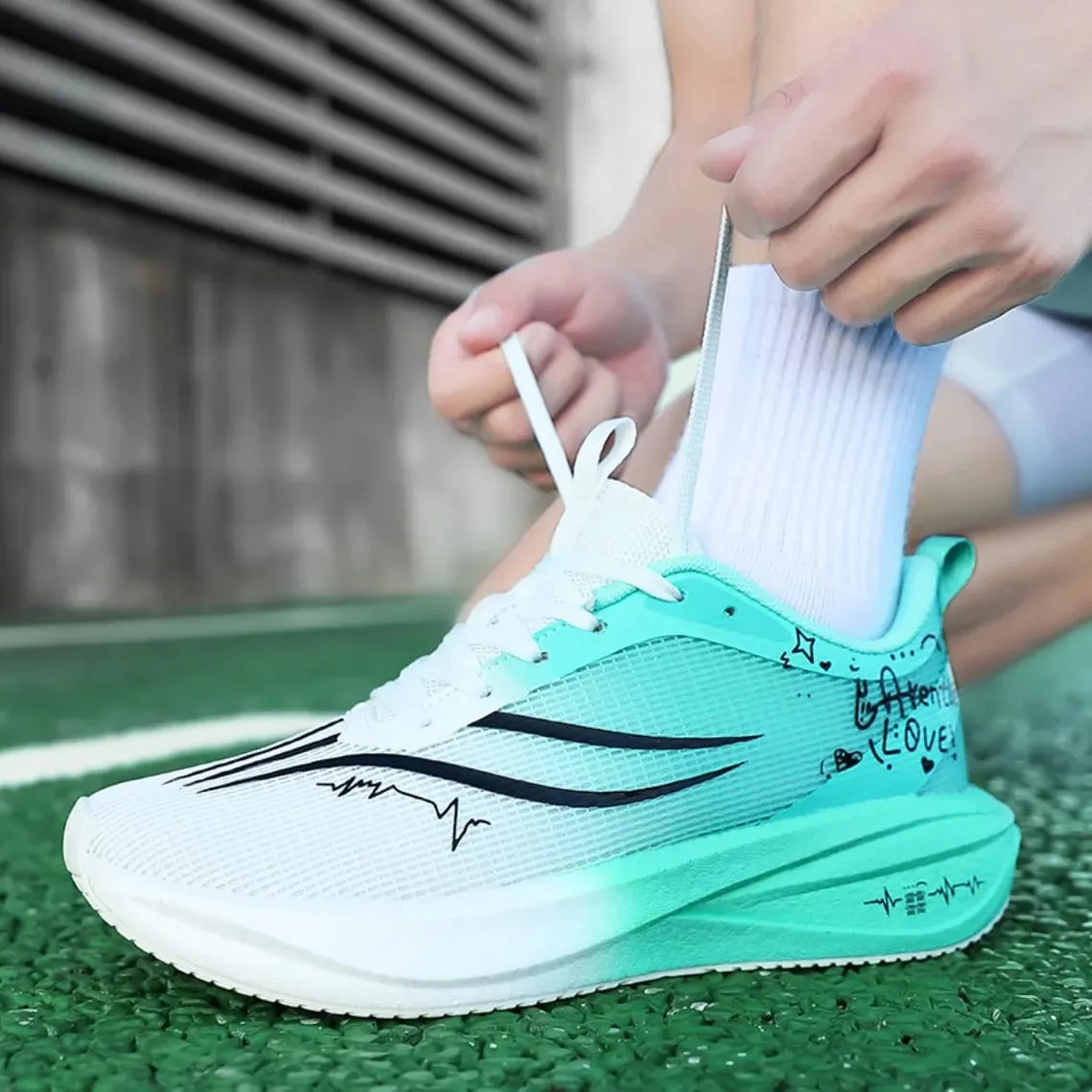 Unisex Marathon Running Shoes Carbon Plate Lightweight Sports Sneakers Athletic Walking Training Shoes Basketball Shoes