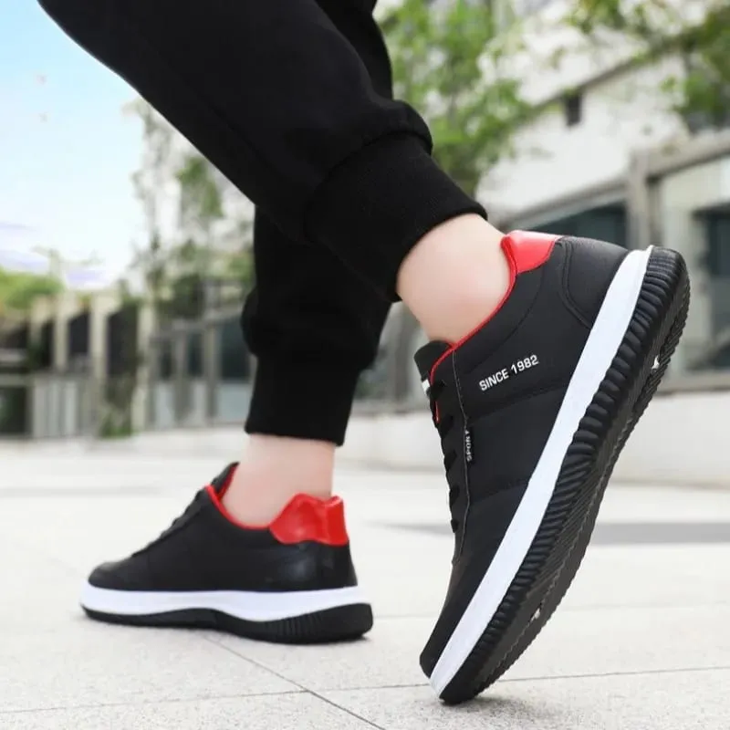 2026 Men Korean Style Leather Sneakers Autumn New Non Slip Shock Absorbing Training Shoes Lightweight Business Men Running Shoes