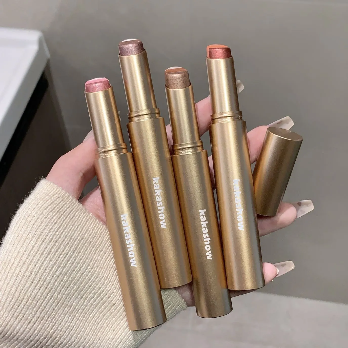 1 Set Three Color Gradient Eye Shadow Makeup Stick Waterproof and Sweat Proof Easy To Smudge Pearlescent Fine Shiny Eye Shadow