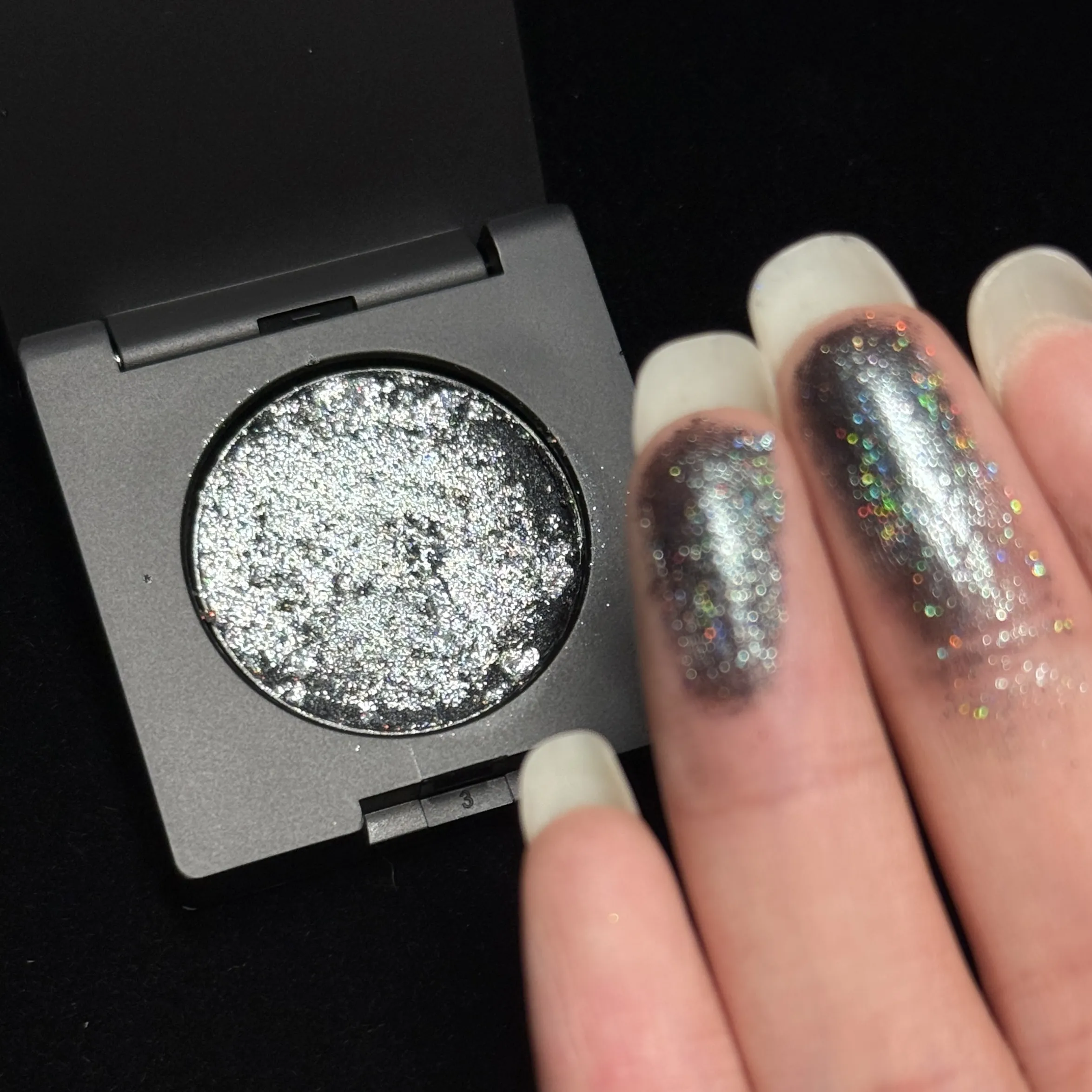 Single Mixed Color Eyeshadow Chameleon Fine Sparkle Pearl Brightener Eye Shadow Portable Eye Makeup