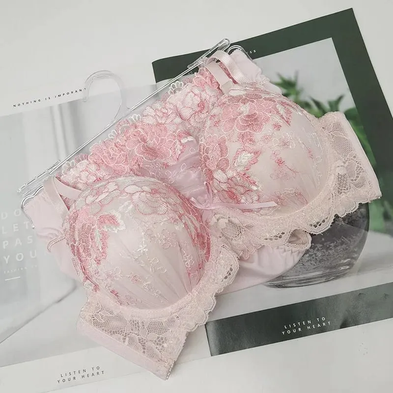 Sexy lace girls bra set gathered up support not run cup underwear women push up skin-friendly lingerie panties suit