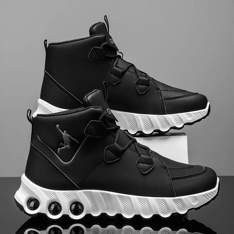 One pair of simple and fashionable mid-top basketball shoes. Thickened soft shock-absorbing wear-resistant