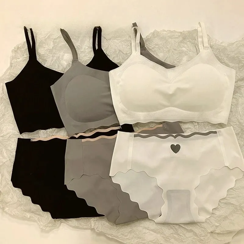 Women's Seamless Bralette Set Wireless Push Up Bra with High Waist Panty Cute Heart Embroidery Lingerie Set for Daily Wear