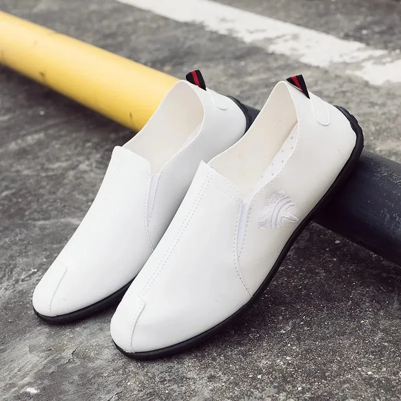 New Men's casual footwear Low cut soft soled non slip leather Shoes Trendy versatile comfort shoes Fashion lightweight male flat