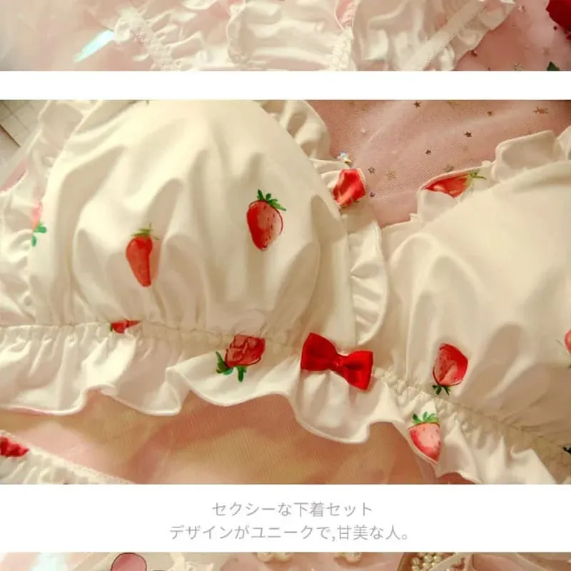 Set reggiseno e mutandine in seta di latte alla fragola Set intimo morbido senza fili Reggiseno Lolita Kawaii e slip rosa