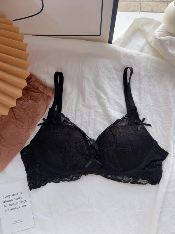 Cute Red Bra and Panty Set Women Comfortable No Wire Push Up Lingerie Sexy Bridal Wedding Lingerie Set Girls Birthday Present