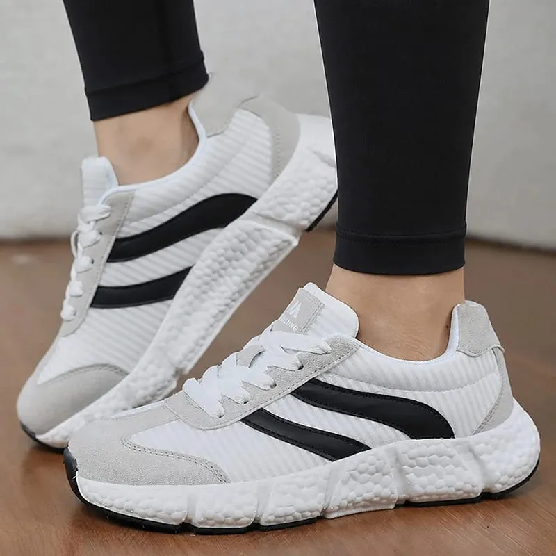 Unisex EVA Soft Sole Running Shoes Lightweight Vintage Casual Sneakers Big Size Breathable Wear Resistant Walking Tennis Shoes